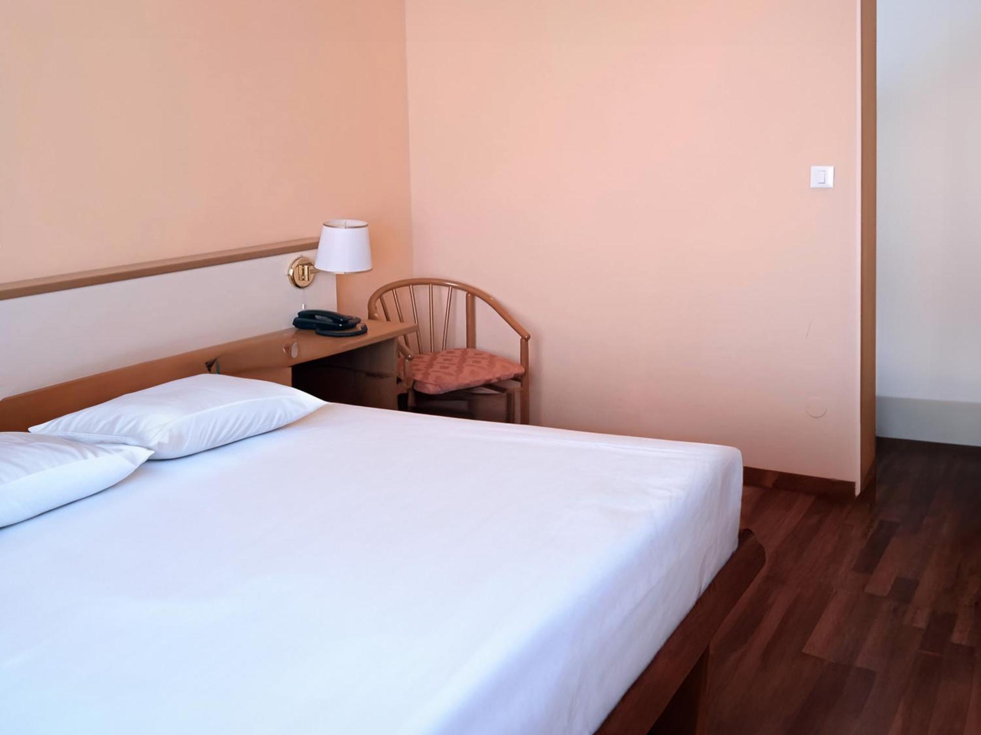 B&B Hotel Riviera Celle Ligure Esterno foto