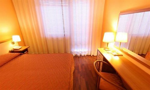 B&B Hotel Riviera Celle Ligure Esterno foto